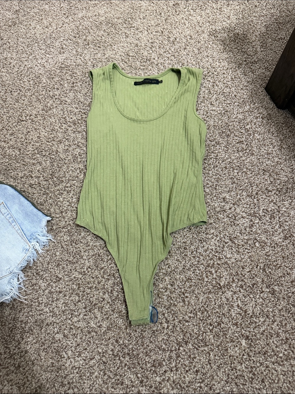 Women’s house of Harlow nwot Green Ribbed Tank One-Piece Bodysuit - size small